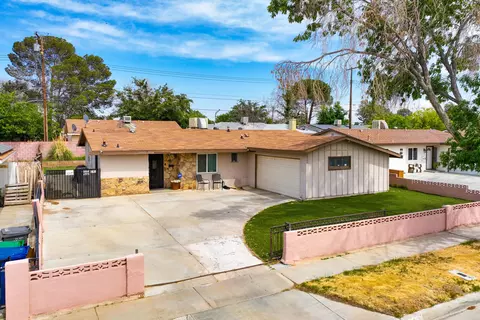 45542 5th E, Lancaster, CA 93535 photo 3