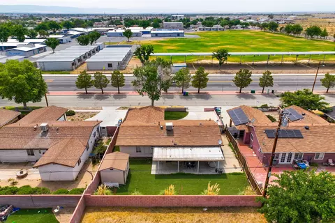 45542 5th E, Lancaster, CA 93535 photo 36