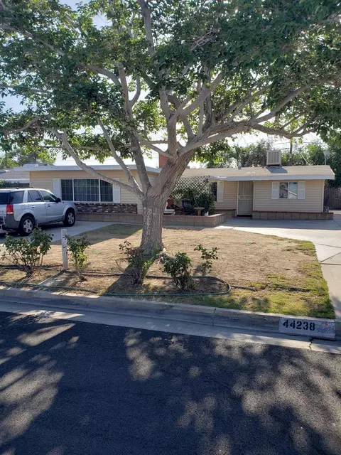 44238 Carolside Ave, Lancaster, CA 93535