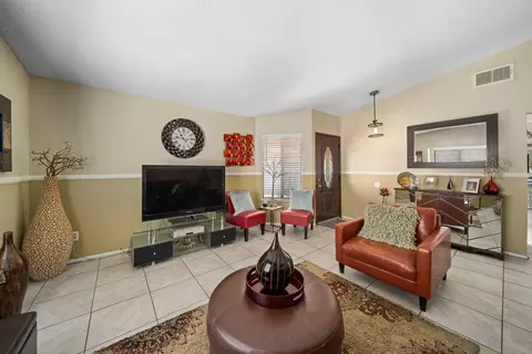 37068 Keith Ct, Palmdale, CA 93550 photo 7
