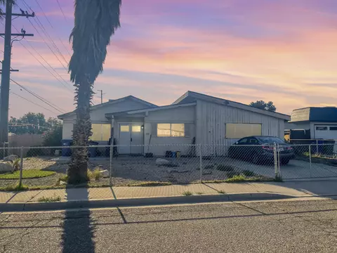 300 Gordon St S, Ridgecrest, CA 93555