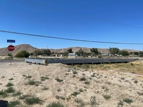 165 Th St E And Ave O, Lancaster, CA 93535 photo 17