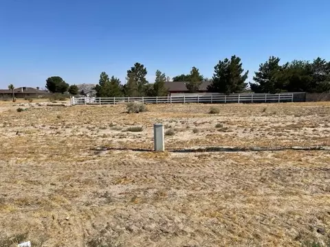 165 Th St E And Ave O, Lancaster, CA 93535 photo 16