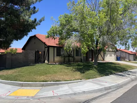43303 27th St W, Lancaster, CA 93536 photo 3