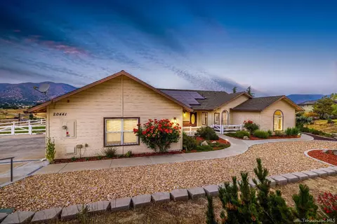 20441 Clubview Ct, Tehachapi, CA 93561 photo 12