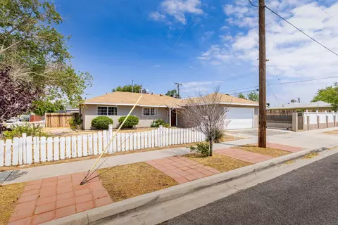 3302 Avenue Q E, Palmdale, CA 93550 photo 4