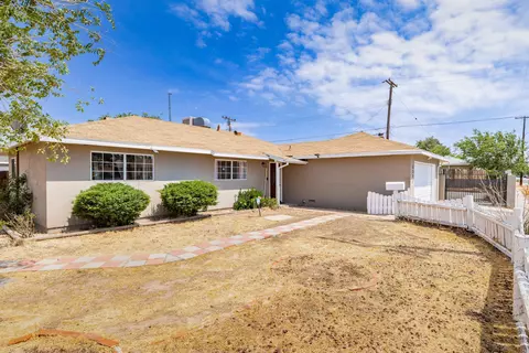 3302 Avenue Q E, Palmdale, CA 93550 photo 3