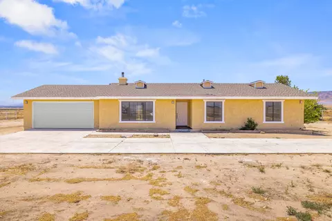 7730 Ave J W, Lancaster, CA 93536