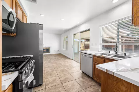 3311 E Ave R 4, Palmdale, CA 93550 photo 14