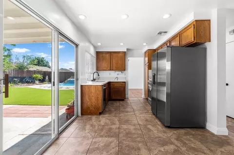 3311 E Ave R 4, Palmdale, CA 93550 photo 13