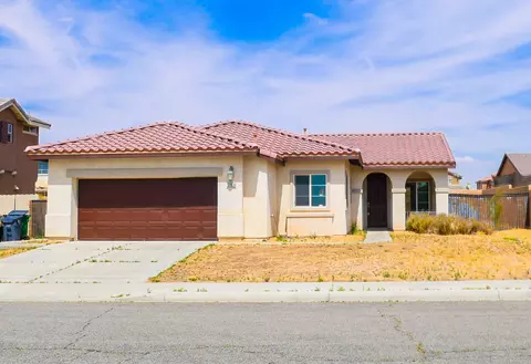 37924 Sunnyvale Ln, Palmdale, CA 93552