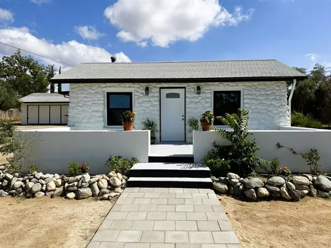 12104 V10 E, Pearblossom, CA 93553