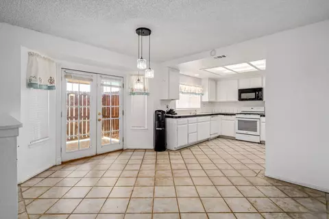 40904 178th St E, Lancaster, CA 93535 photo 8