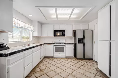40904 178th St E, Lancaster, CA 93535 photo 10