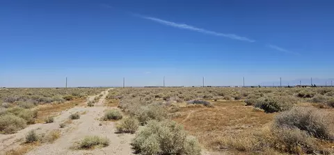 Ave E13 Vic 74 St West, Lancaster, CA 93536