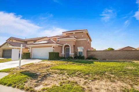 1805 Kettering St E, Lancaster, CA 93535 photo 4