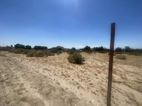 16733 Coolwater Ave, Palmdale, CA 93591 photo 6