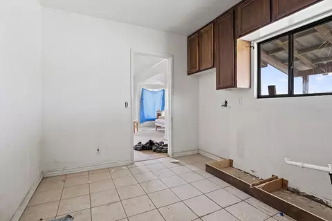 5041 Avenue E-12 W, Lancaster, CA 93536 photo 4