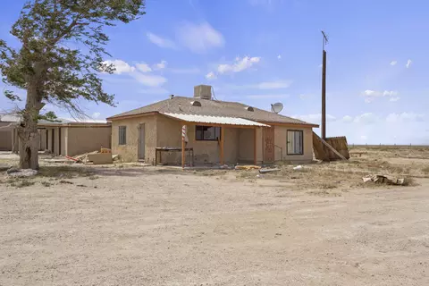 5041 Avenue E-12 W, Lancaster, CA 93536