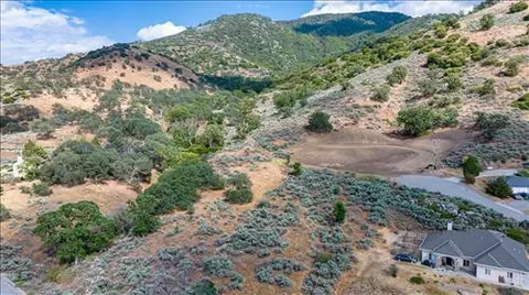 Shut Out Place, Tehachapi, CA 93561 photo 5