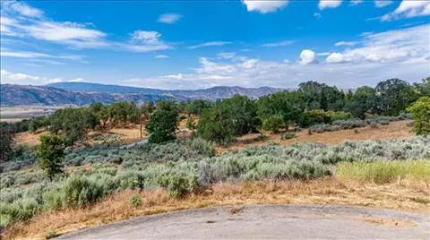 Shut Out Place, Tehachapi, CA 93561