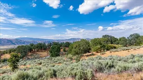 Shut Out Place, Tehachapi, CA 93561 photo 4