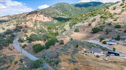 Shut Out Place, Tehachapi, CA 93561 photo 6