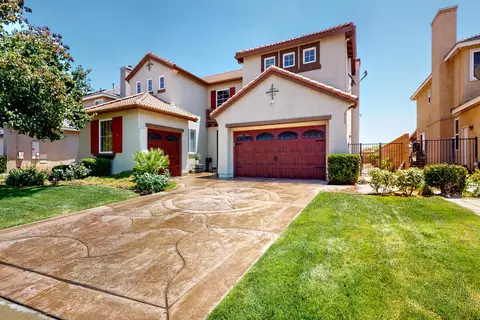 43244 Yaffa St, Lancaster, CA 93535