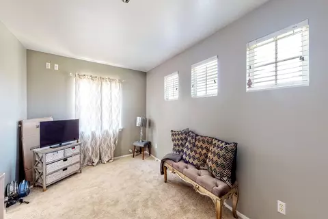 43244 Yaffa St, Lancaster, CA 93535 photo 43