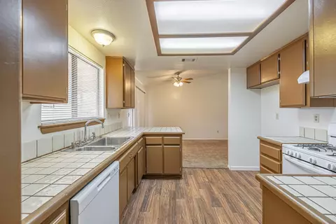 41048 173rd St E, Lancaster, CA 93535 photo 17