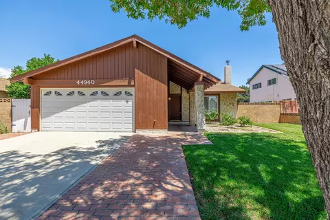44940 Denmore Ave, Lancaster, CA 93535