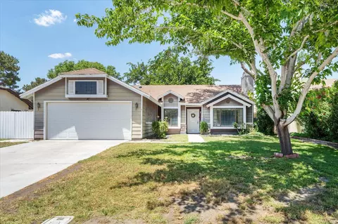 1827 Avenue K11 W, Lancaster, CA 93534