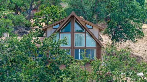 29650 San Joaquin Dr, Tehachapi, CA 93561 photo 1