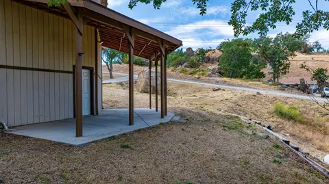 29650 San Joaquin Dr, Tehachapi, CA 93561 photo 33