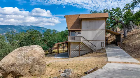 29650 San Joaquin Dr, Tehachapi, CA 93561 photo 4