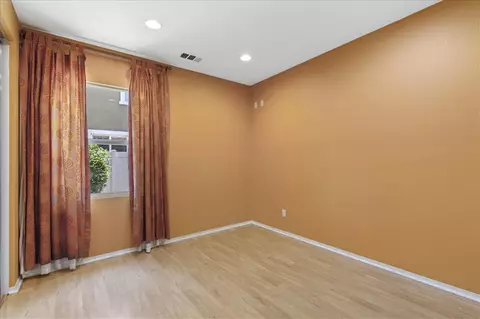 912 Georgia St, Tehachapi, CA 93561 photo 8