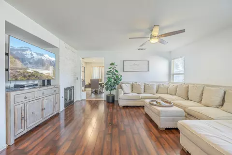 45712 Parkview Ln, Lancaster, CA 93535 photo 4