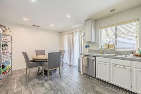 45712 Parkview Ln, Lancaster, CA 93535 photo 8
