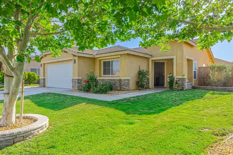 45712 Parkview Ln, Lancaster, CA 93535 photo 3