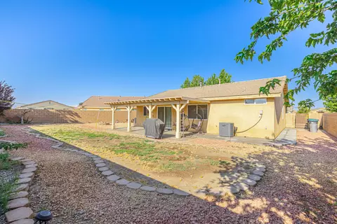 45712 Parkview Ln, Lancaster, CA 93535 photo 23