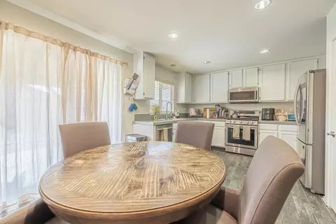 45712 Parkview Ln, Lancaster, CA 93535 photo 7