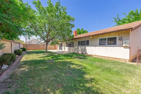 43826 Cedar Ave, Lancaster, CA 93534 photo 26