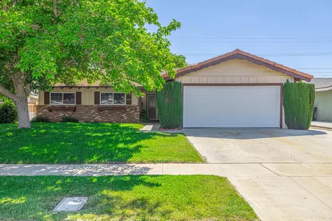 43826 Cedar Ave, Lancaster, CA 93534
