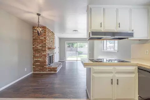 43826 Cedar Ave, Lancaster, CA 93534 photo 10