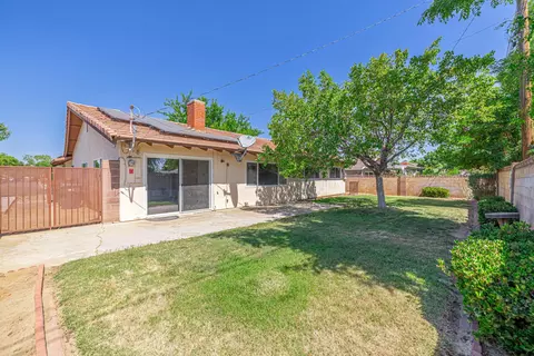43826 Cedar Ave, Lancaster, CA 93534 photo 25