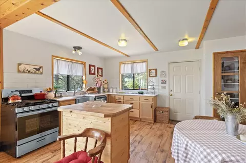 16850 Matterhorn Dr, Tehachapi, CA 93561 photo 8