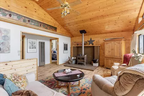 16850 Matterhorn Dr, Tehachapi, CA 93561 photo 9