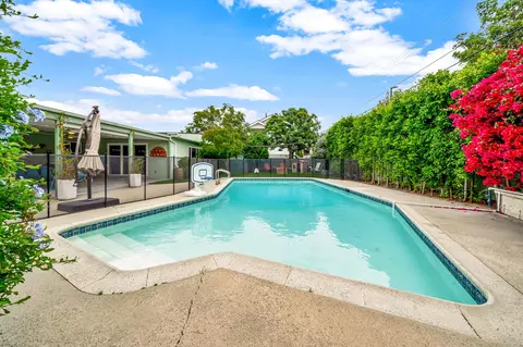 6459 Longridge Ave, Valley Glen, CA 91607