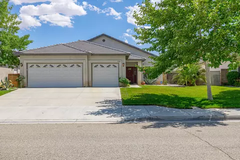 3520 Ave J4 W, Lancaster, CA 93536