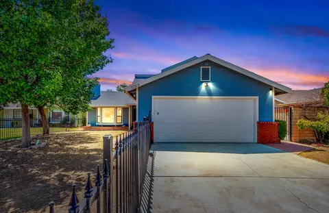 37619 31st St E, Palmdale, CA 93550 photo 3